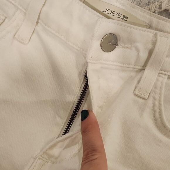 White Joe's jeans "ozzie" cut off jean shorts size 24! - Picture 9 of 12